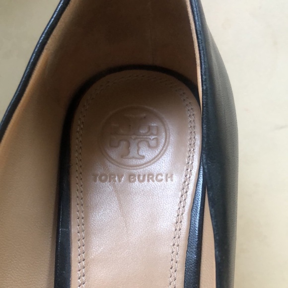 Tory Burch Chelsea Logo Medallion Wedge Size 9 - Picture 4 of 13